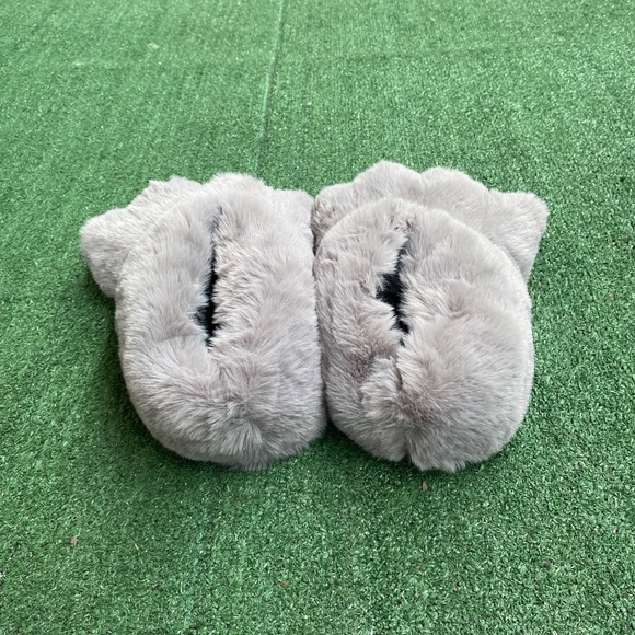 Bear claw slippers main image 5